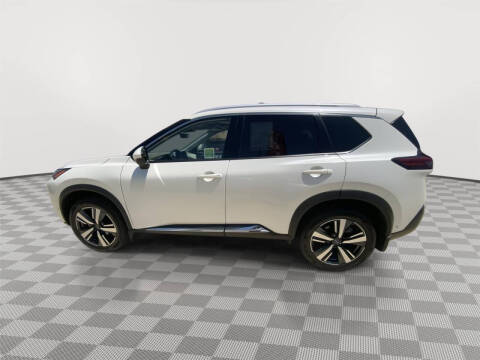 2022 Nissan Rogue SL