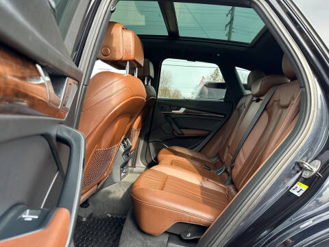 2018 Audi Q5 2.0T quattro Premium Plus