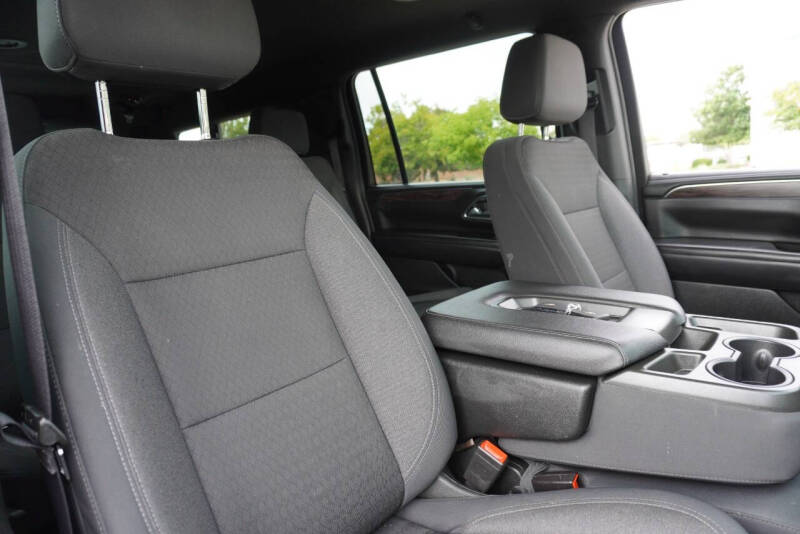 2021 Chevrolet Suburban LS