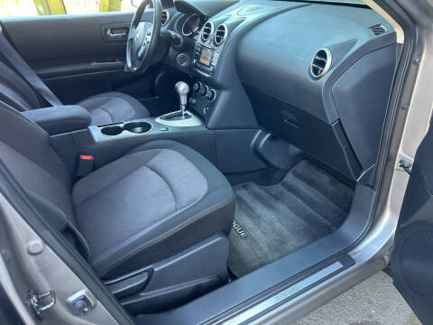 2012 Nissan Rogue SV