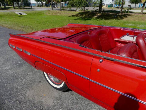 1962 Ford Thunderbird