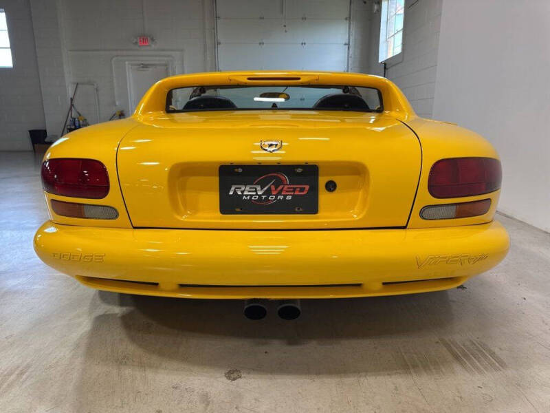 2001 Dodge Viper RT/10