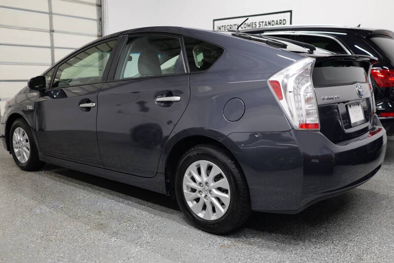 2013 Toyota Prius Plug-in Hybrid Advanced