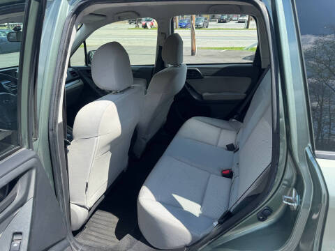 2014 Subaru Forester 2.5i
