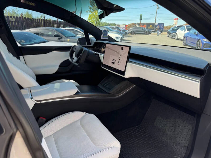 2022 Tesla Model X Plaid