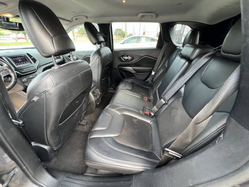2020 Jeep Cherokee Altitude