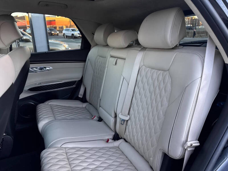 2023 Genesis GV70 3.5T Sport