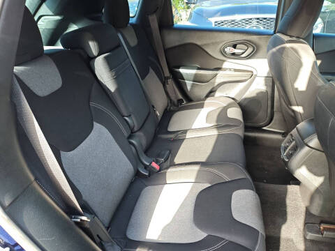 2014 Jeep Cherokee Sport