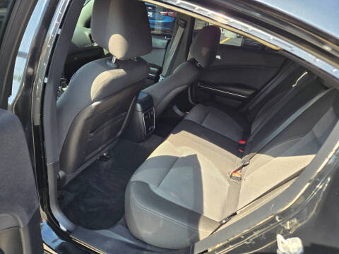 2016 Dodge Charger SE