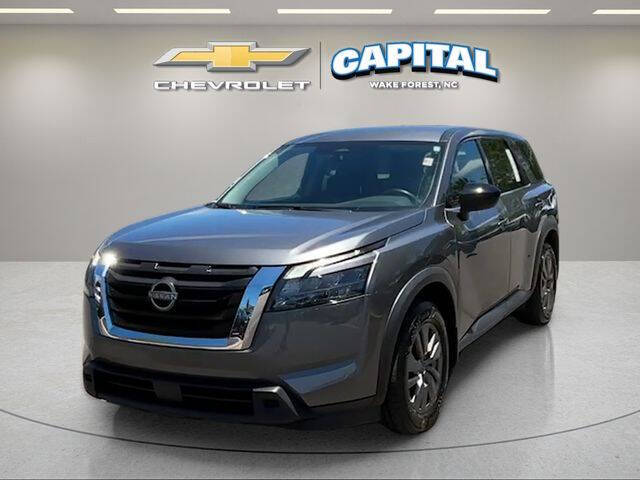 2023 Nissan Pathfinder S