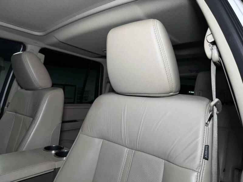 2017 Lincoln Navigator Select