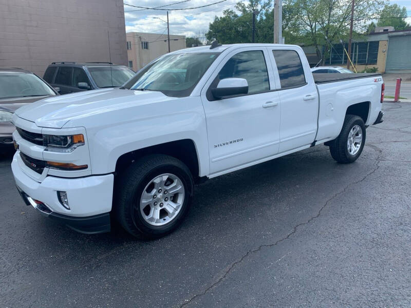 Superior Used Cars Inc Car Dealer in Cuyahoga Falls, OH