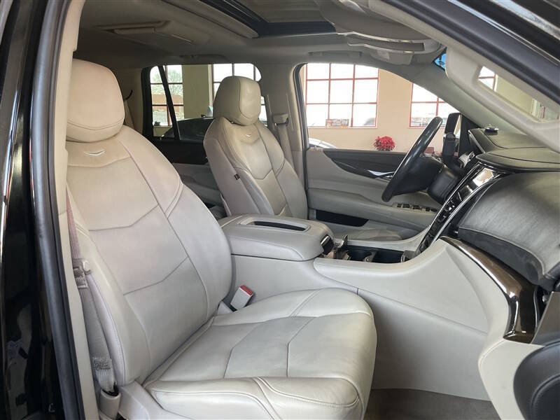 2020 Cadillac Escalade Luxury