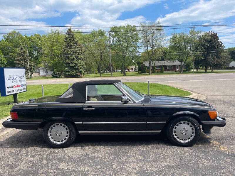 1987 Mercedes-Benz 560-Class 560 SL