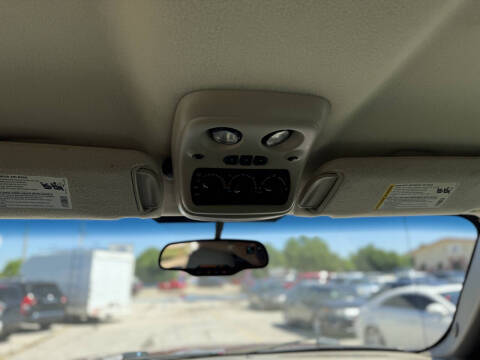 2004 Chevrolet Suburban 1500 LT