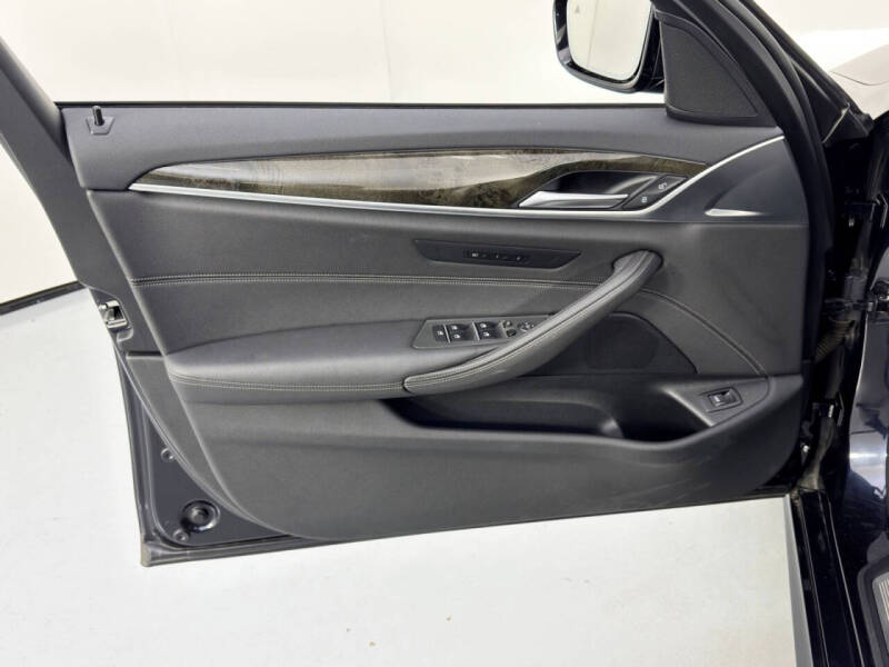 2021 BMW 5 Series 540i