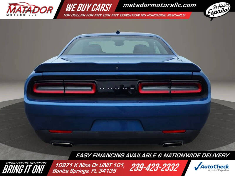 2021 Dodge Challenger SXT