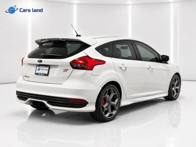 2017 Ford Focus ST