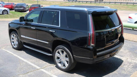 2018 Cadillac Escalade Luxury