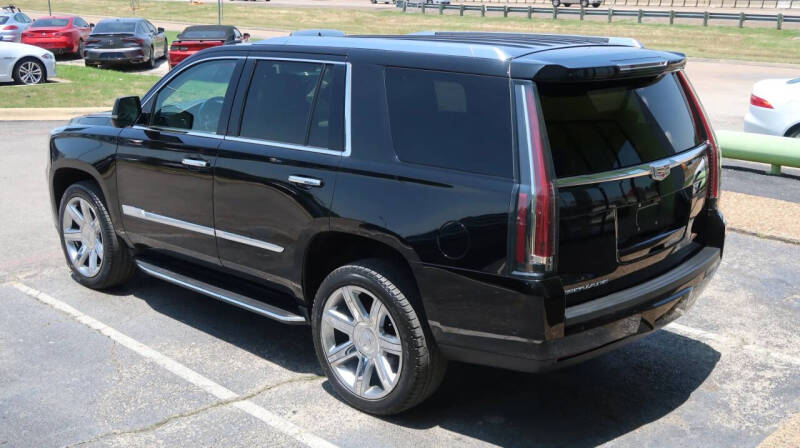 2018 Cadillac Escalade Luxury