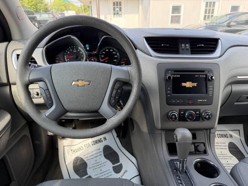 2017 Chevrolet Traverse LS
