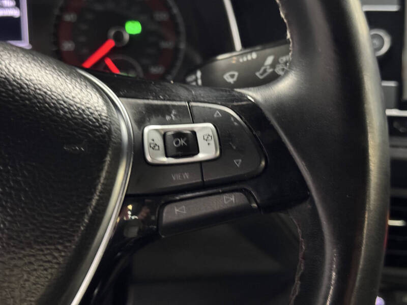 2019 Volkswagen Jetta R-Line