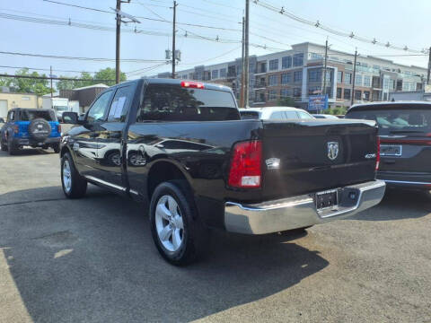 2024 RAM 1500 Classic SLT