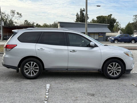 2015 Nissan Pathfinder SV