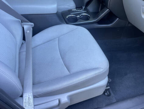 2011 Kia Sorento LX