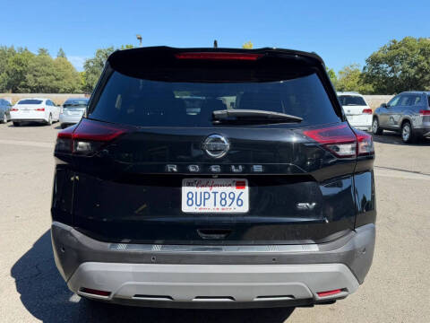 2021 Nissan Rogue SV