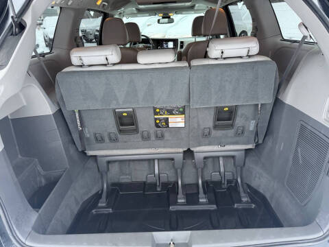 2019 Toyota Sienna XLE Premium 7-Passenger