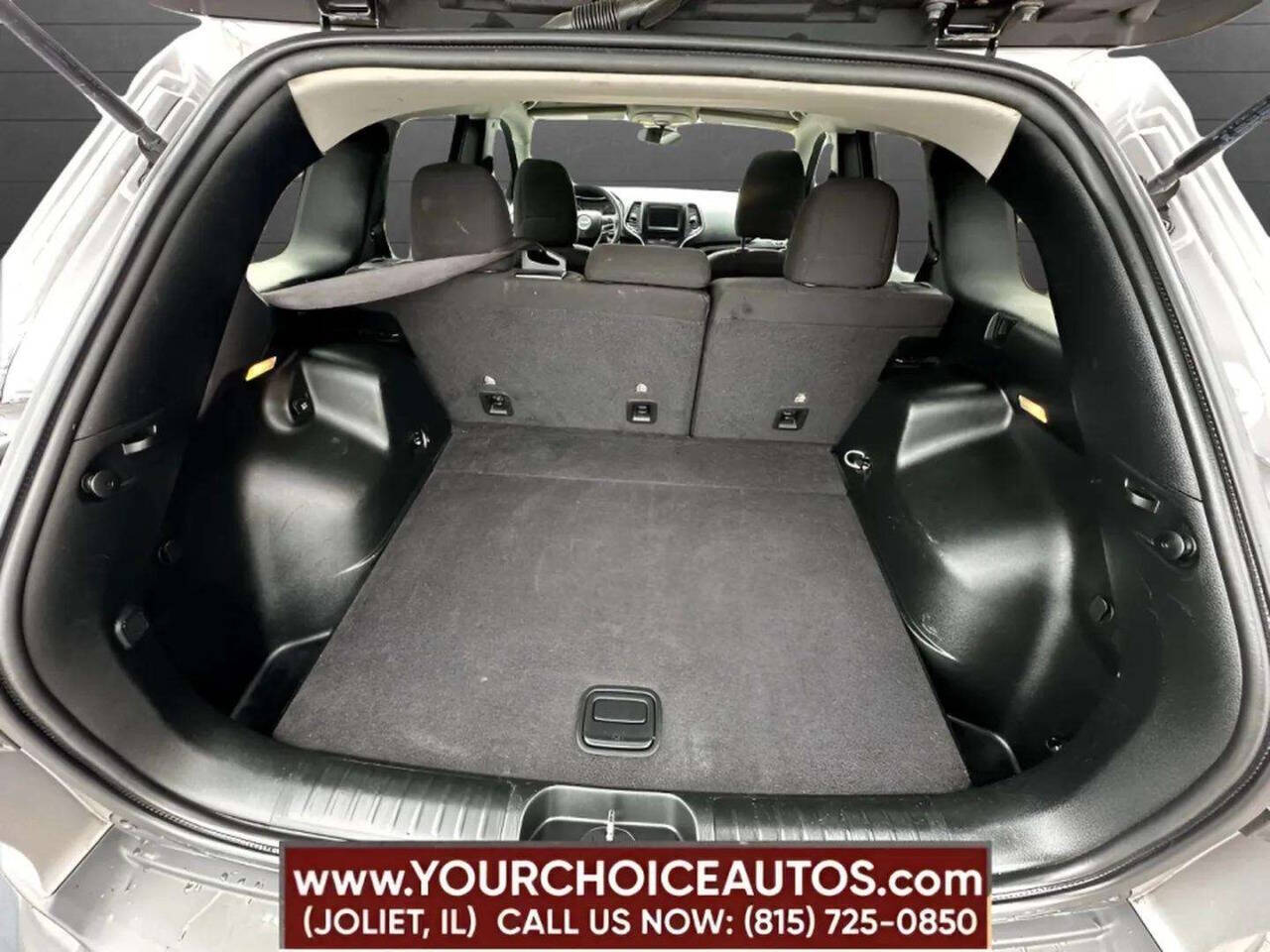 JeepCherokee26