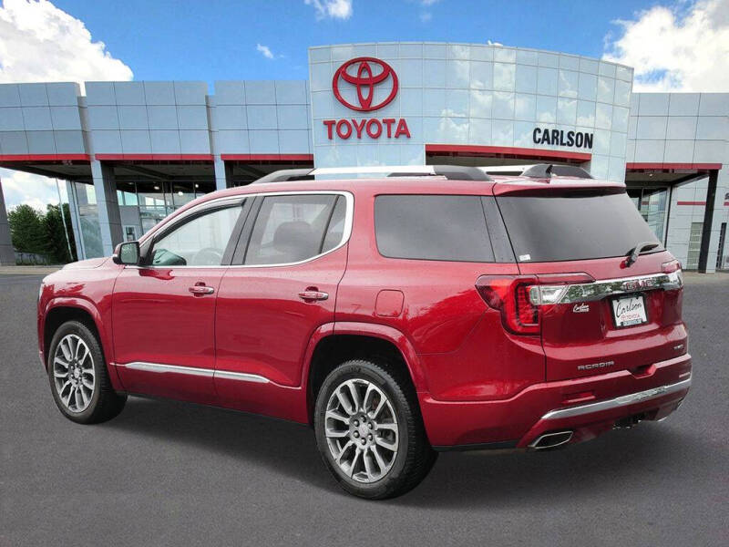2022 GMC Acadia Denali