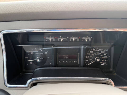 2011 Lincoln Navigator L