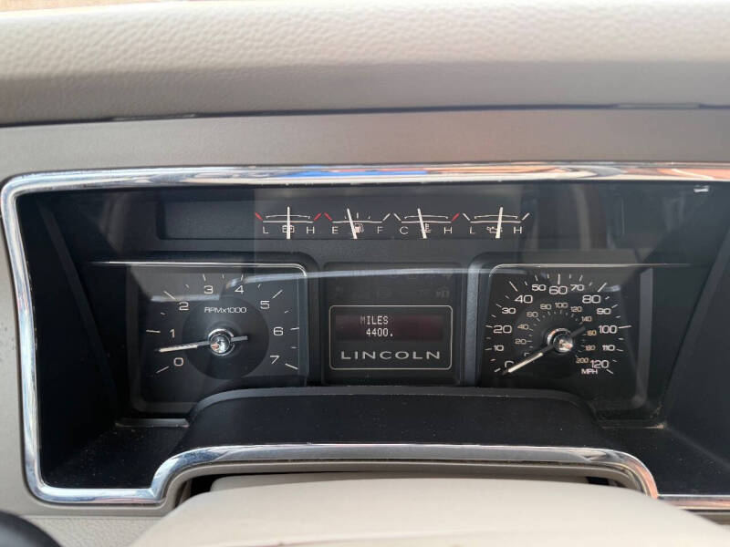 2011 Lincoln Navigator L