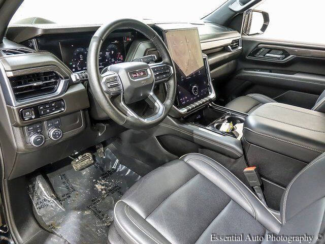 2025 GMC Yukon Elevation