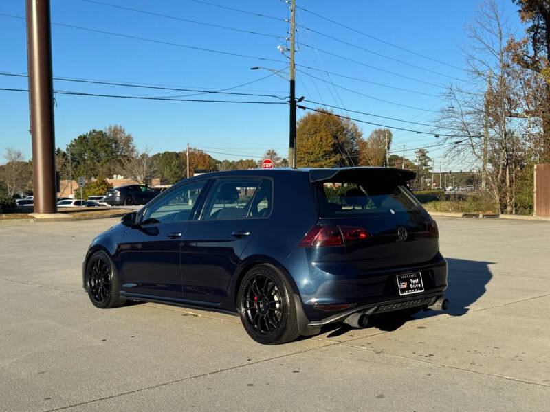 2017 Volkswagen Golf GTI Sport photo 18