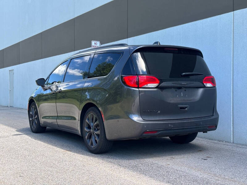 2019 Chrysler Pacifica Touring Plus