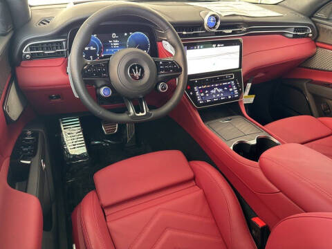 2026 Maserati Grecale Modena V6