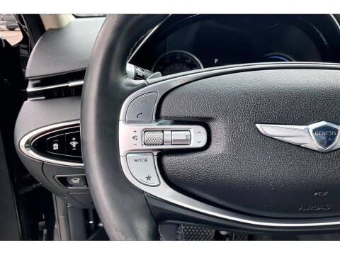 2023 Genesis GV70 2.5T Standard