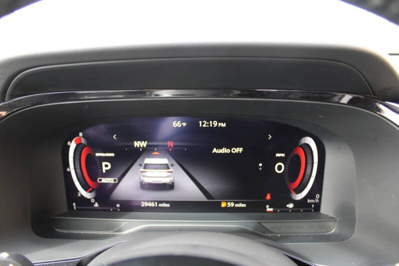 2023 Nissan Pathfinder Platinum