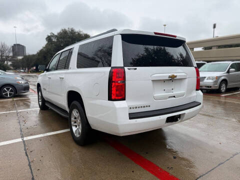 2018 Chevrolet Suburban LT
