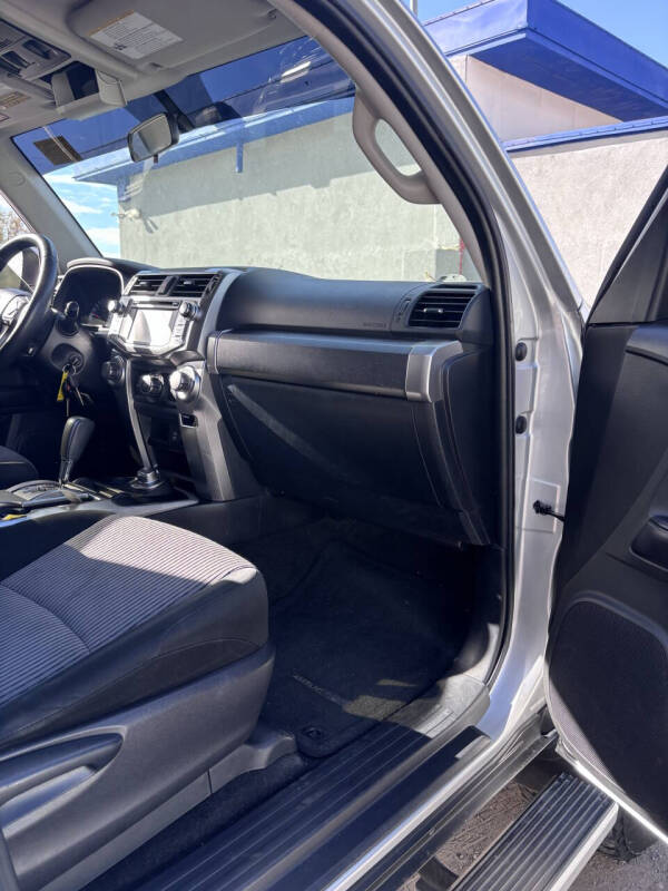 2017 Toyota 4Runner SR5 Premium