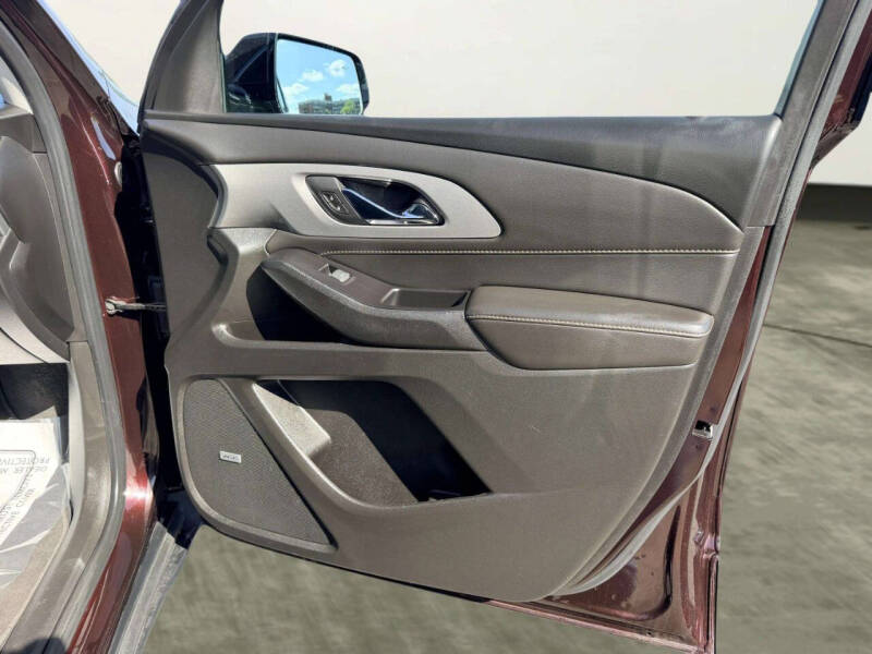 2020 Chevrolet Traverse LT Leather
