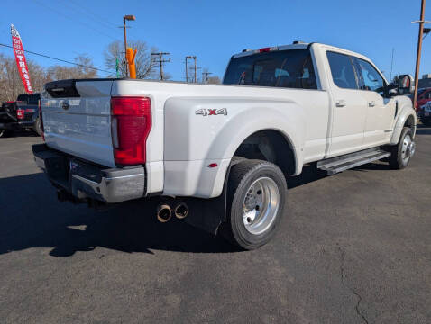 2022 Ford F-450 Super Duty Lariat