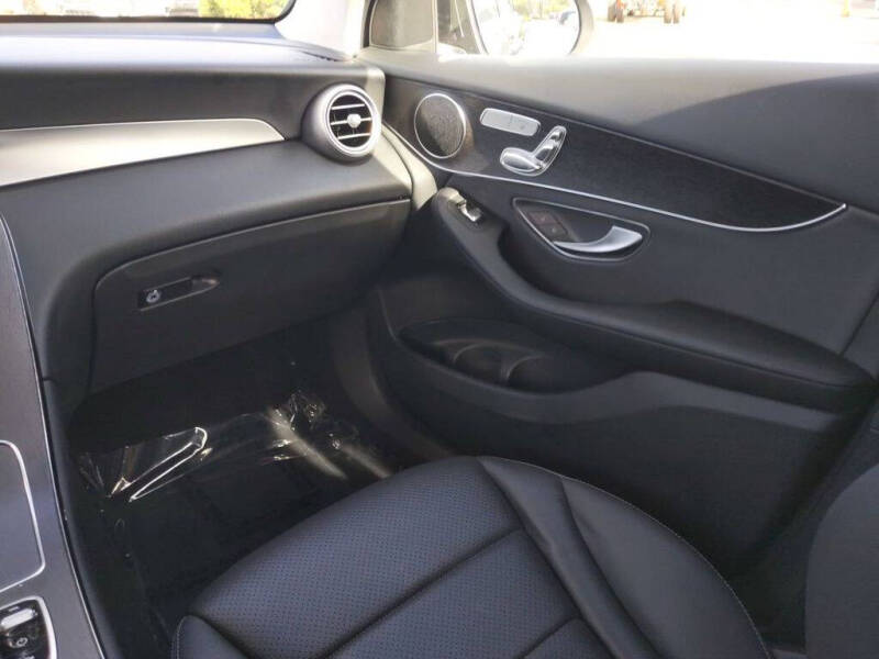 2021 Mercedes-Benz GLC GLC 300 4MATIC