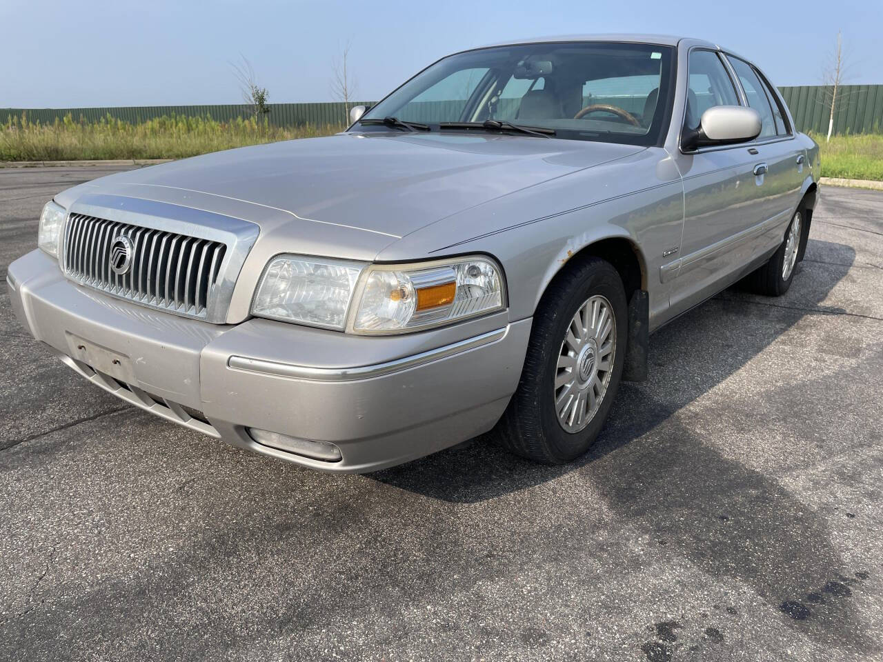 2006 Mercury Grand Marquis for sale at Twin Cities Auctions in Elk River, MN