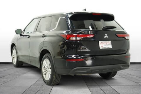 2024 Mitsubishi Outlander ES
