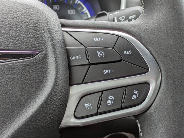 2026 Chrysler Voyager LX