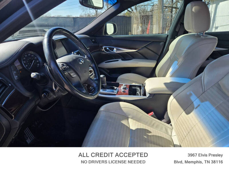2016 Infiniti Q70 3.7